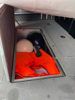 Rybářská loď Finval 555 FishPro - TOP výbava - 2