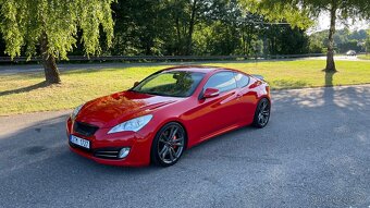 Hyundai Genesis Coupe 3.8 V6 (223kw) manuál - 2