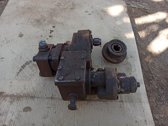 2x hydraulické zubove čerpadlo prevodovka remenica - 2
