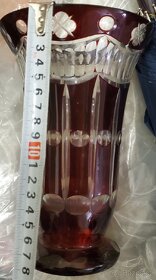 dvě květinové vázy. jedno masivní české sklo - 2