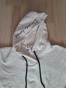 Mikinove šaty 3v1 Den jako korálek - 2