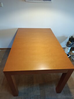 Jídelní stůl - 2