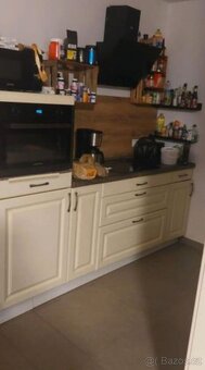 Krémová venkovská linka se spotřebiči,5573 - 2