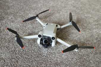 Dron DJI Mini 3 PRO, Fly More Kombo, 3 baterie, filtry - 2