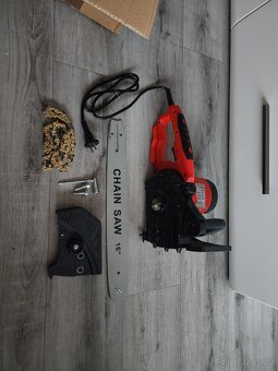 Elektrická řetězová pila 2000 W – lehce použitá - 2