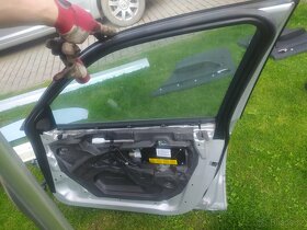 BMW E46 P.P. dveře - 2