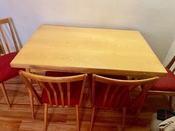 Rozkládací stůl a židle - 2
