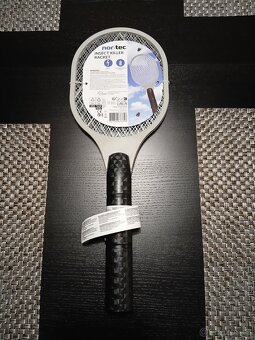 Plácačka na mouchy elektrická - 2