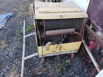 Stavební vrátek - 2