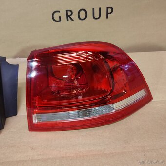 VW Touareg 7P zadní světla - 2