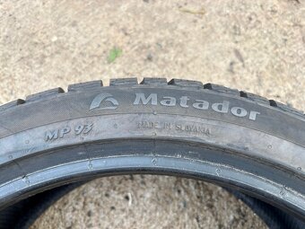 Zimní pneu Matador 235/40 R19 - 2
