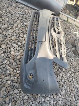 Nárazník w447 Přední - 2