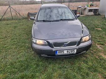 Volvo v 70 - 2