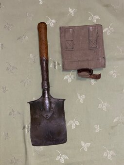 Malá pěchotní lopata značena r. 1915 - 2