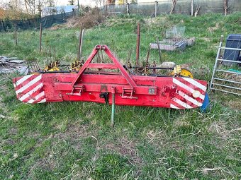 Obracec a nahrabovac TON - 2