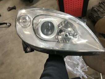 Mercedes Benz W245 přední světla ORIGINAL - 2