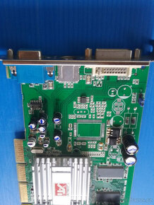 Radeon_ATI_9250_64MB - 2