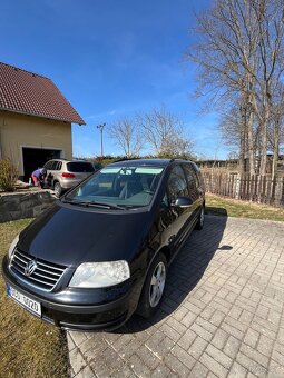 Vw Sharan 2.0 tdi - 103kw rok 2006 - nová stk - 2
