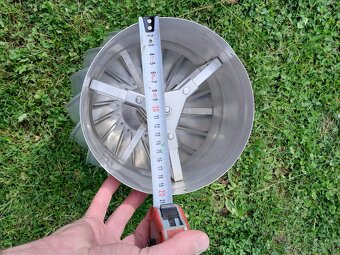 Prodám větrační turbíny Lomanco - 2