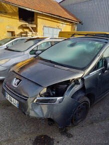 Peugeot 5008 - 2