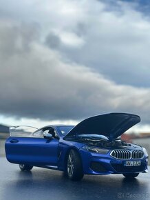 BMW predam zberatelske modely. Mierka 1:18. - 2