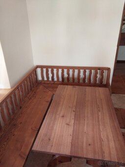 Rustikální jídelní kout z masivu borovice - 2