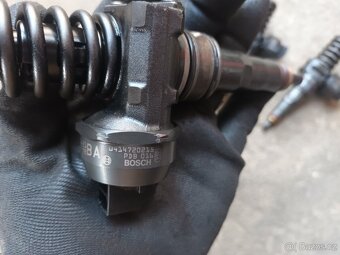 Vstřik Common Rail BOSCH 0414720215 - 2