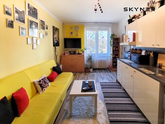 Pronájem garsonky 23 m2, Velká Hradební (vedle Havany), po r - 2