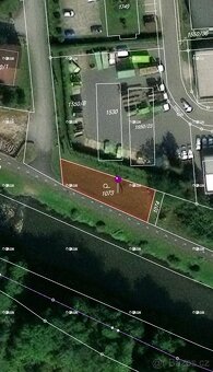 Pronájem pozemku u frekventované cyklostezky - 2