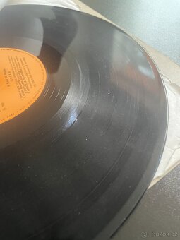 LP Queen - A kind of magic - 2