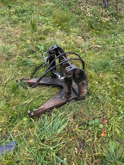 ČELNÝ NAKLADAČ TRAC LIFT - 2