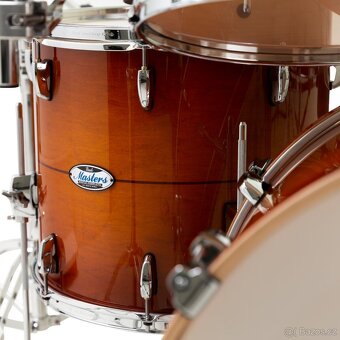 Pearl MCT924XEPC840 Masters Maple Almond Red Stripe 4-Piece - 2