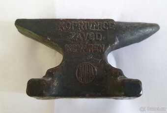 Tatra Kopřivnice - reklamní kovadlina 40 let stará - 2