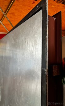 Prodám Dvere protipožární  + železné zárubně - 2