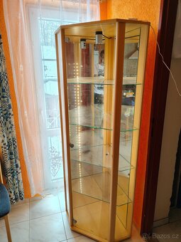 Vitrína - 2