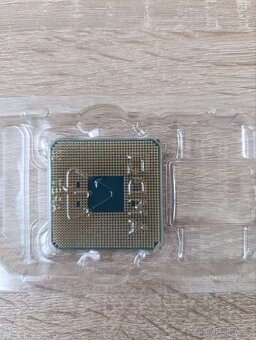 AMD Ryzen 5 3600 - 2