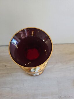 Nádherná červená váza - 2