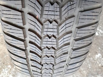 205/55/16 245/45/18 225/40/19 285/30/21 275/35/22 kusovka - 2