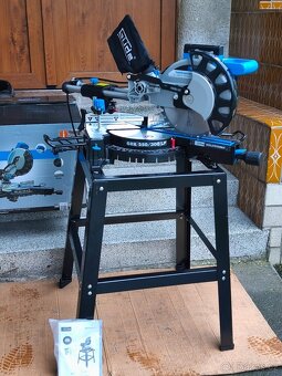 Prodám VĚTŠÍ NEPOUŽITOU pokosovou pilu s posuvem GÜDE GRK 25 - 2