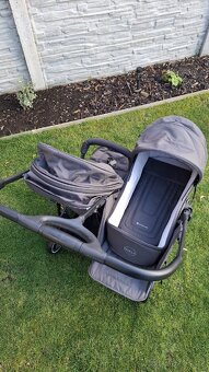 Sourozenecký kočárek - 2