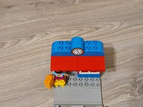 LEGO DUPLO vlaková zastávka - 2