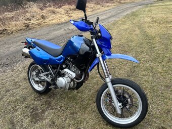 Yamaha XT600e - 2