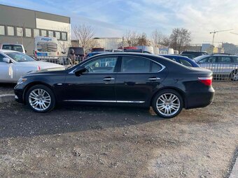 Lexus LS600h - 2