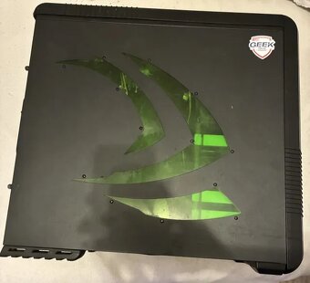 PC skříň - 2