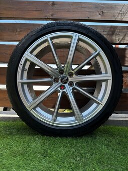 Alu kola 5x112 r22 s pneu (au) - 2