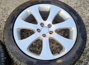 Nová sada Octavia, Golf, 5x100, ET38 Pirelli 225/45R17, 7mm - 2