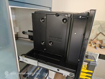 Vestavný kávovar De Dietrich DKD7400A - 2