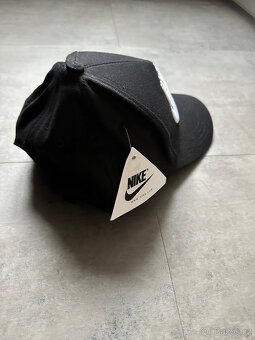 Nová kšiltovka Nike - 2