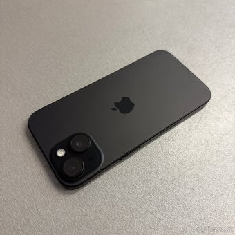 Nový iPhone 15 256GB černý, rok záruka - 2