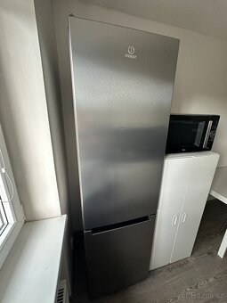 Lednice Indesit LR9 S1Q F X - 2